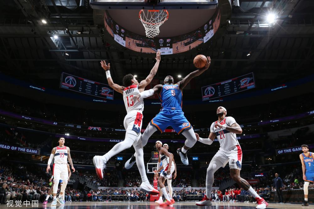 他在场上有 他在场上有